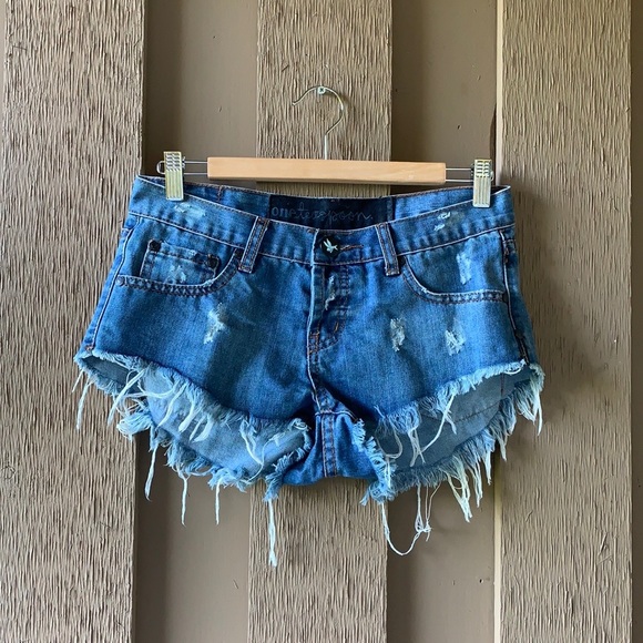 One Teaspoon Suede Pockets Denim Jean Shorts - Picture 5 of 14